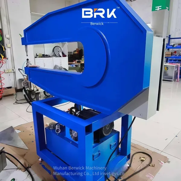 Application of Spr Riveting Technology in the Billboard Industry, Pneumatic Automatic Riveting Machine for Signs photo-5