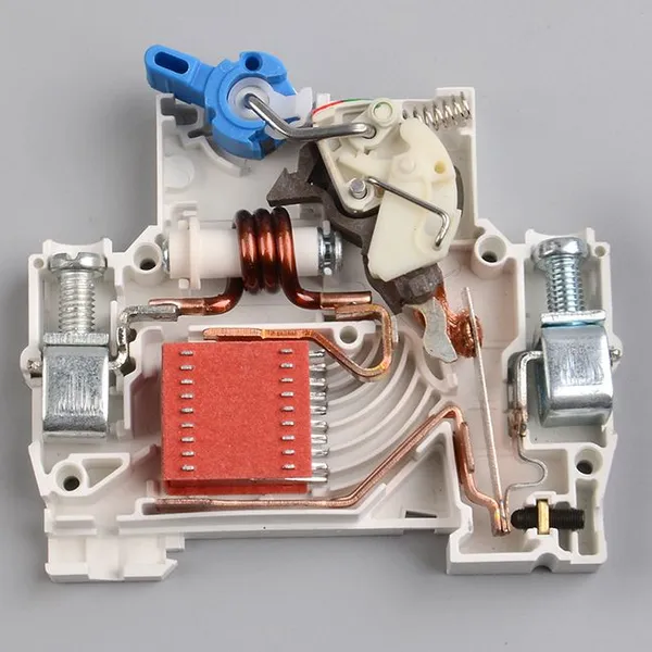 MCB SKD SP DP TP HQS1-63 C65 Miniature Circuit Breakers MCB Air Switch 6A 10A 32A 40A 63A photo-3