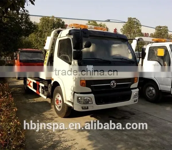 China Factory Sale Dongfeng 160HP Wrecker Truck photo-2