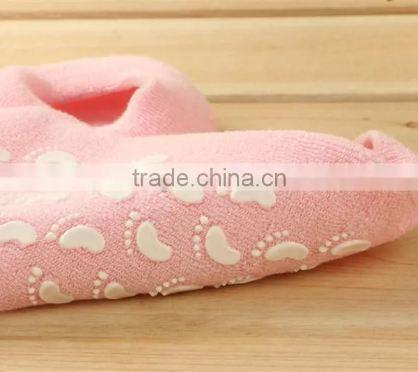 Beauty Hand SPA Gloves and Socks Whitening Exfoliating Gel Moisture Socks for Women photo-4