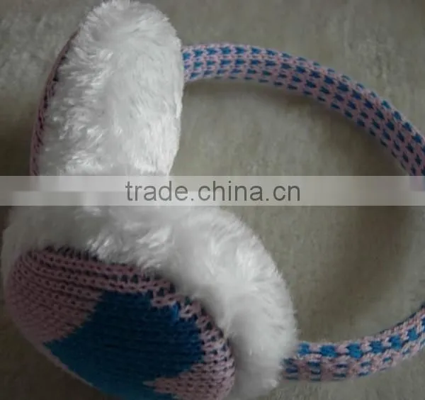 Lovely Pattern Knitted Earmuff photo-3