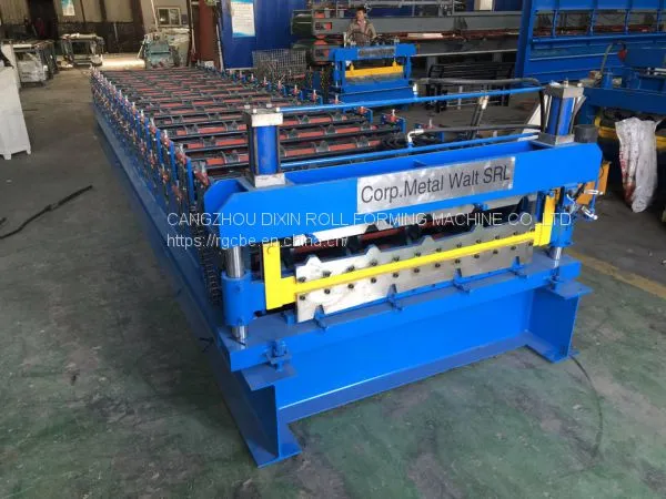 Tr4 Tr5 Tr6 Galvanized Sheet Metal Roof Roll Forming Machine photo-4