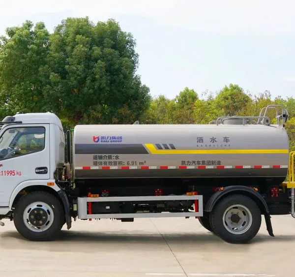 Factory Price 4X2/ 6X4 380HP 400HP 10/20/30cbm Cargo Heavy Drinking Sprinkler Bowser Water Tanker Tank Truck for Sale photo-5