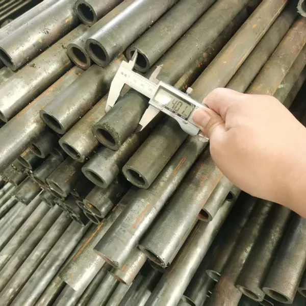20CrMo Alloy Seamless Steel Pipe photo-4