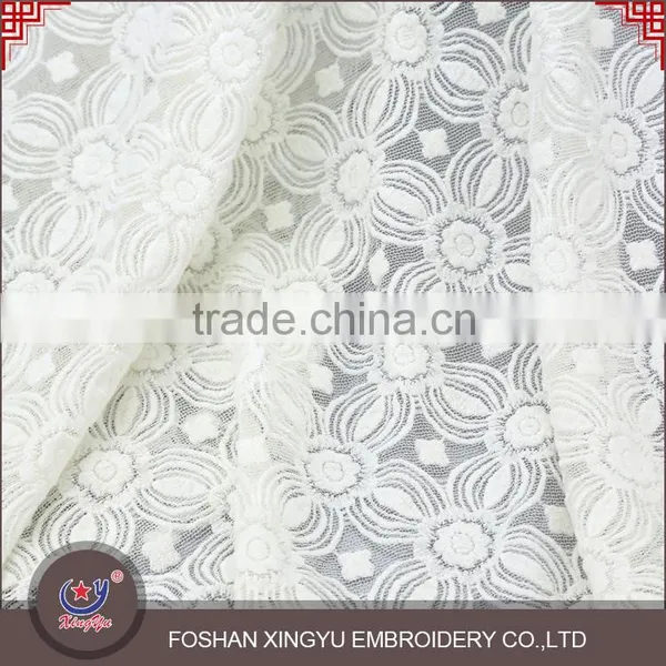 2015 Latest Design Customized Lighting White Embroidered Tulle Net Lace Fabric for Girls Dress photo-2