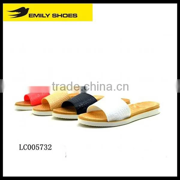 New Style Fashion Ladies Summer Flat Pcu Slippers