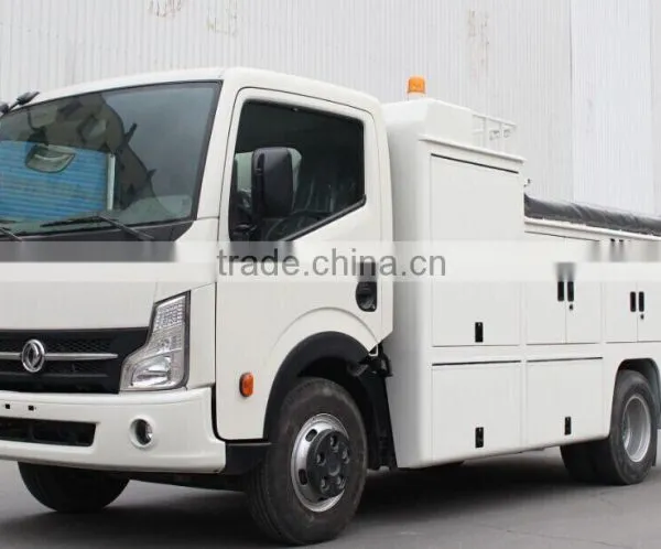 130HP Euro4 Dongfeng EQ5040 Maintainance Truck With Crane