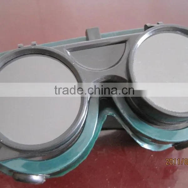 2016 Green Welding Goggles Flip-up Lens Economic PC Lens Eye Protection Welding Goggle for Sales photo-6