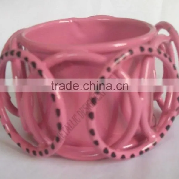 Exclusive New Ring Design Napkin Holder