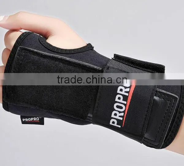 Wholesale Price Wrist and Palm Saver Slide-On Wrist Guard Roller Derby Skate photo-3