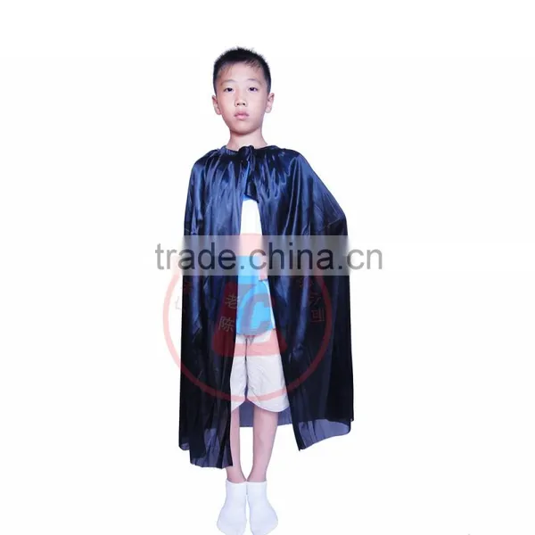 Sexy Cheap Superhero Cape Halloween Vampire Satin Capes for Kids photo-2