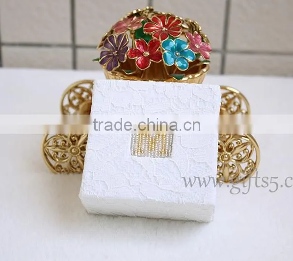 Latest Design Lace Fabric Jewelry Box Bracelet Box With Beaded Name Plate of M photo-2