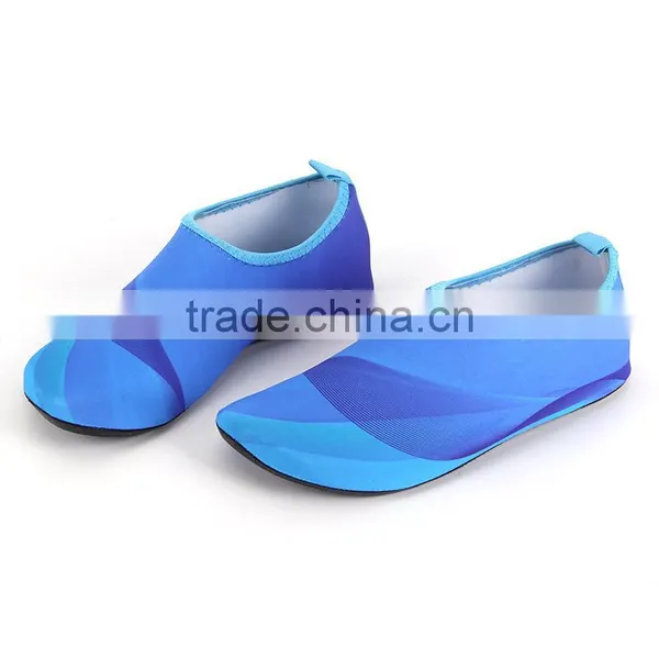 Sky Blue Casual Surfing Beach Shoes Water Diving Socks for Sale photo-2