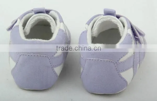 Wholesale Breathable Purple Soccer Shoes for Babies photo-6