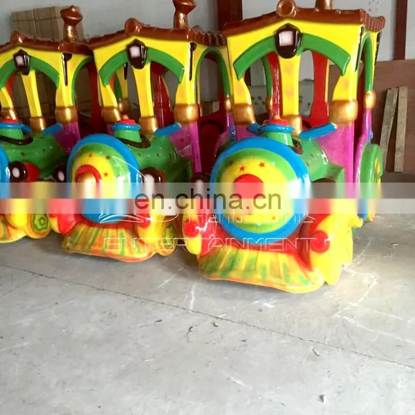 Children Party Train With Closed Train Cabin Cheap Electric Train for Sale photo-4