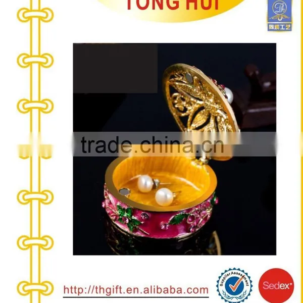 European High-grade Gold-plated Jewelry Box Painted photo-2
