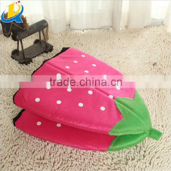 Wholesale Popular Strawberry Shaped Soft Pet Dog Bed photo-5