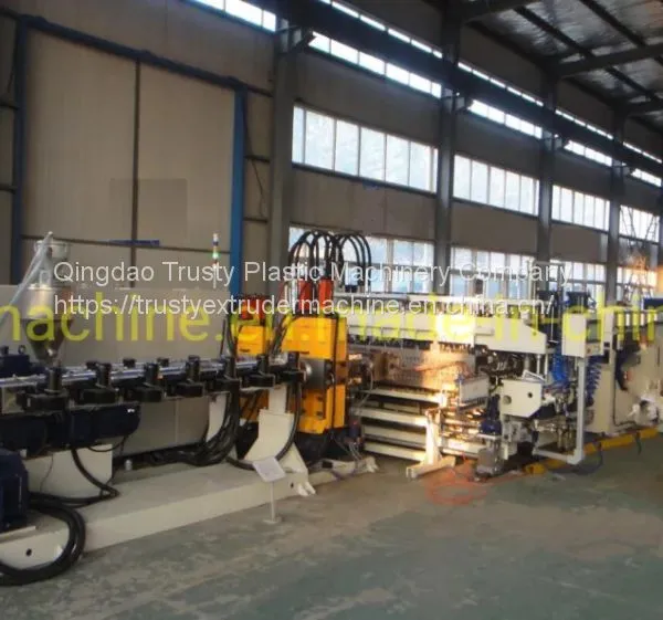 PP/PE /PC Plastic Hollow Plate/Board/Sheet Extruder Machine Production Line