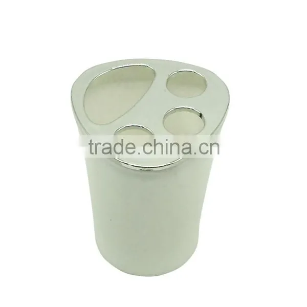 White Hotel Bathroom Accessories Set Toothbrush Holder photo-2