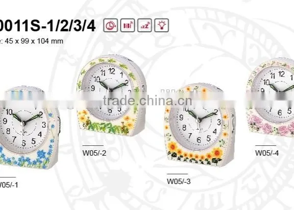 Silk Printing Yellow Flower Table Alarm Clock photo-3