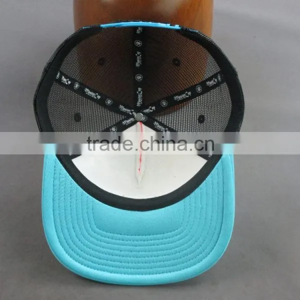 Customer High Quality 5 Panels Snapback Hat With Woven Lable photo-6