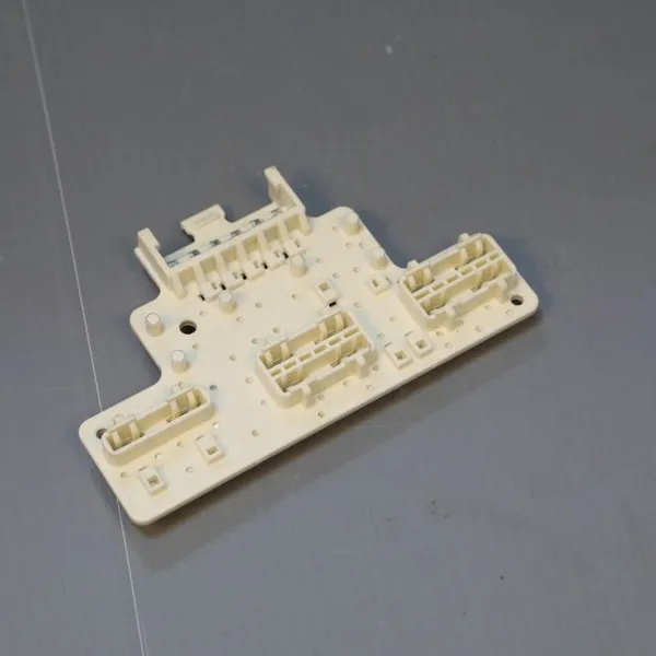 Flame Retardant PBT+GF30 Hall Sensor Brackets for EV Motor, High Voltage Insulation, 1200V Dielectric Strength, Tight Tolerance photo-2