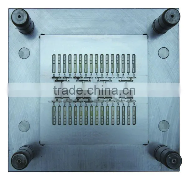 32 Cavities Mosaic Flat Emitter Drip Irrigation Plastic Molding photo-3