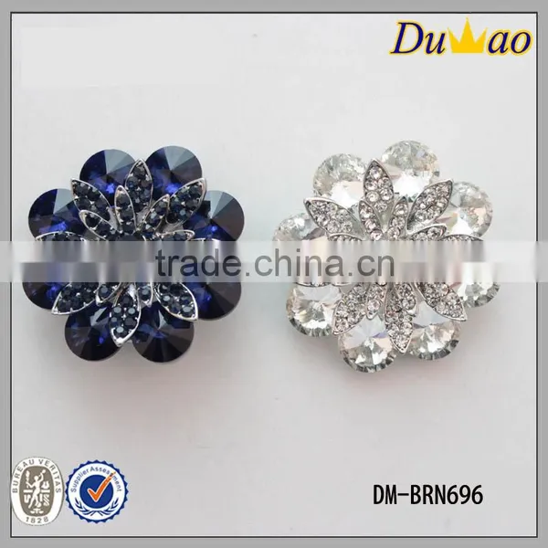 Good Quality Flowe Shape Glass Brooch in Bulk Rhinestone Brooch photo-5