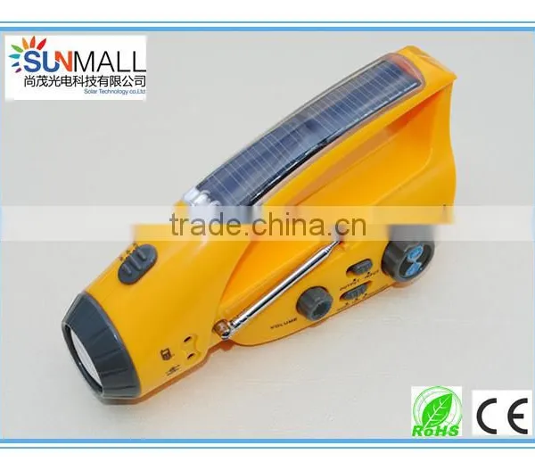 Solar/Crank Dynamo Torch with FM/AM Radio