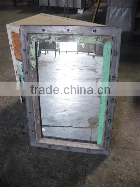 MIRROR FRAME