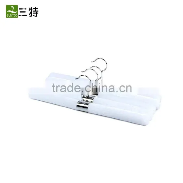 2 Colors Straight White Black Sponge Inside Exuisite Stainless Steel Coat Hanger photo-2