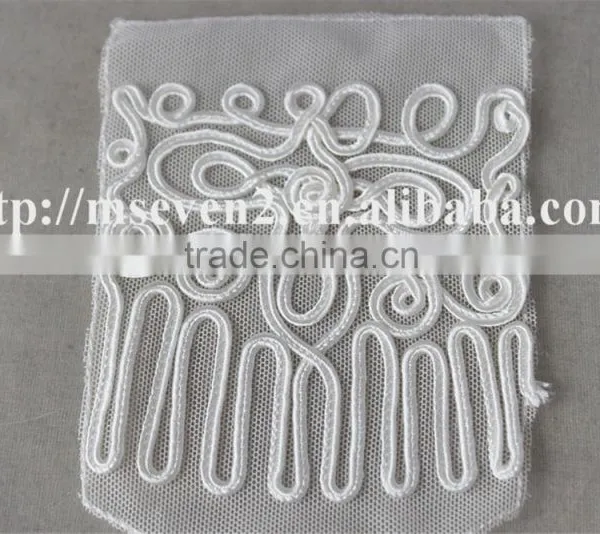 2016 Newest Design 100% Polyester White Color Lace Fabric Embroidery Trim Patch for Clothing Shoulder photo-3