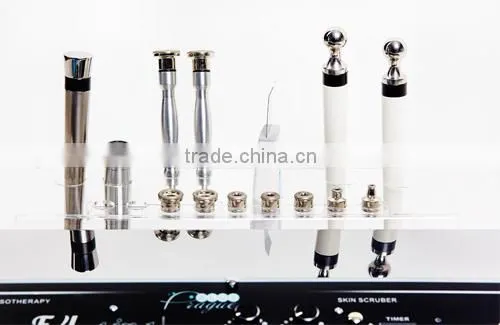 Multifunction Beauty Machine: (Scrubber + Dermabrasion + Needle-free Mesotherapy + Microcurrent Therapy) - Alvi Prague F-4 photo-5