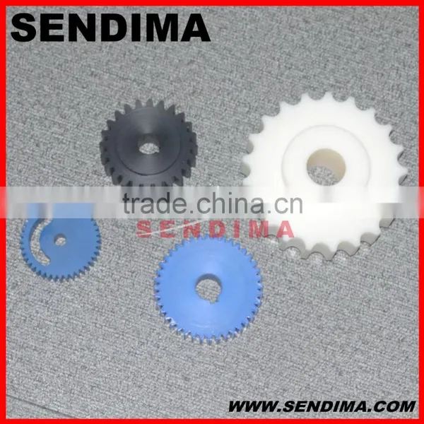 Acetal White Customized Moulding Injection POM Gear photo-3