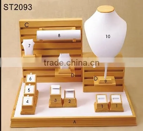China Exhibitor Organizer for Shop Counter and Store Window Leather Jewelry Display Set photo-3