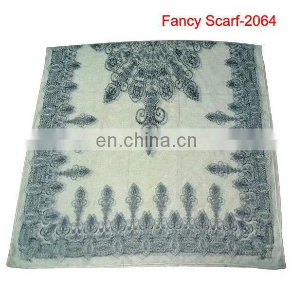 Different patterns and different material buy scarf