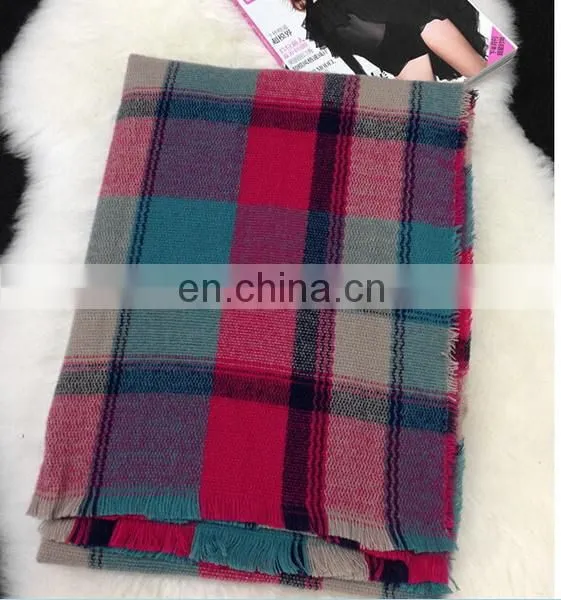 Grid Woolen Fashion Shawls Cross Printed Tartan Western Styles Women Fashion Winter Scarf Scarves photo-2