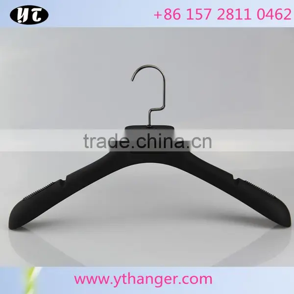 Plastic Hanger With Rubber Coated Anti-slip Surface Rubber Hanger for Clothes photo-5