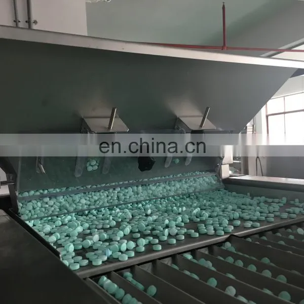 Fully Automatic 8 Channel Capsule Gummy Bear Candy Salt Tablet Counting Packing Machine photo-2