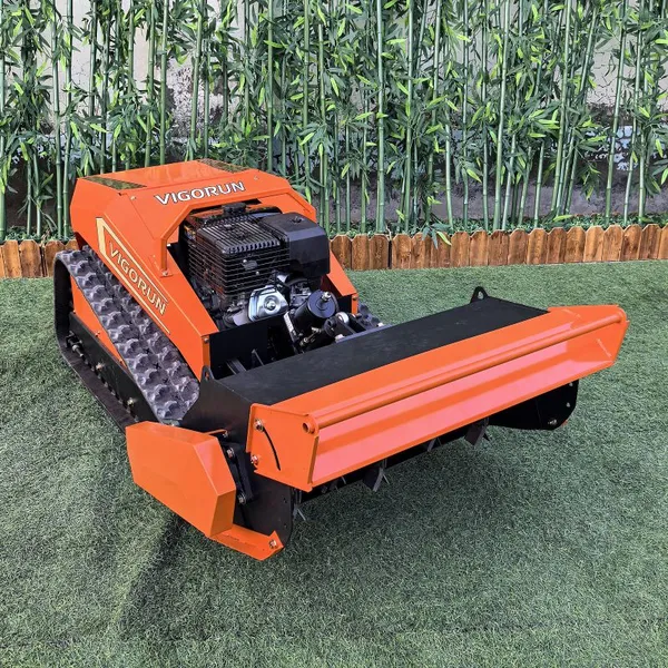 Vigorun Farm RC Multitask Vehicle 9 кВт мощности 800 мм ширины резания с 3 сменными насадками