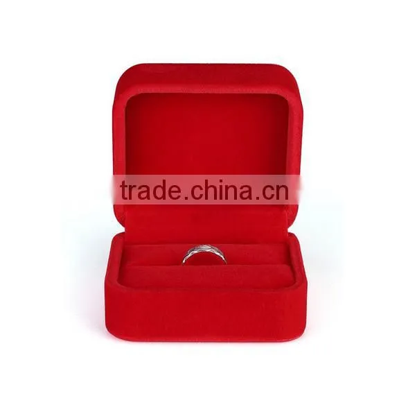 High Quality Double Ring Velvet Box photo-2