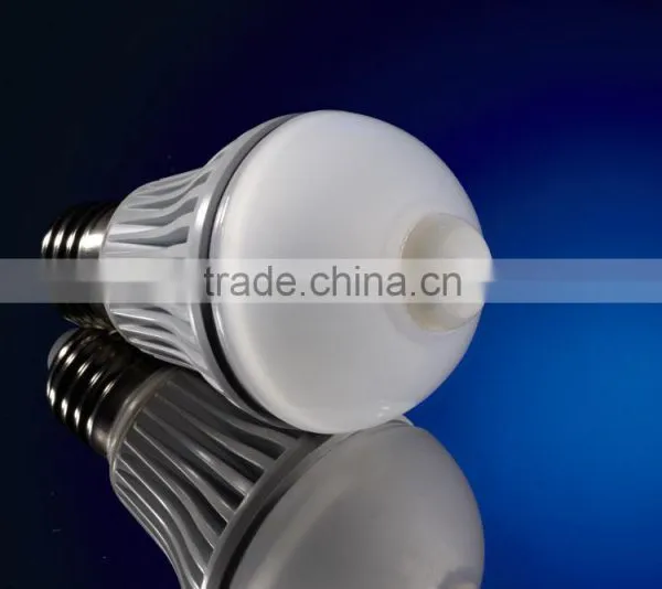 UL Certification High Brightness120V 700lm A19 7w E26 Led Bulb photo-3