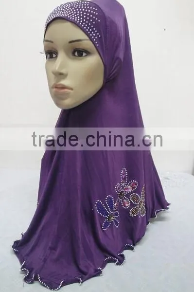 H251 Latest Muslim Hijab With Rhinestone and Crystals photo-2