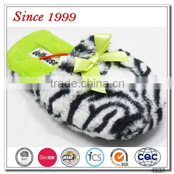 Fluffy Cheap Slippers for Teenagers photo-2
