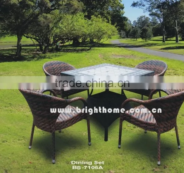 Outdoor PE Rattan Dining Set for Outdoor With 4 Chairs SGS photo-2