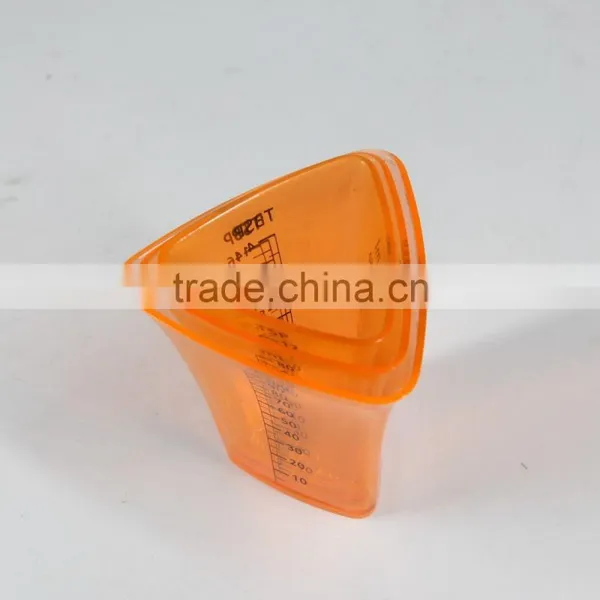 Small PS Measuring Cup Sets in Triangle Shape photo-5