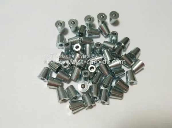 Tungsten Carbide Grip Studs
