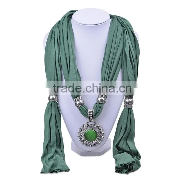 2016 New Design Jeweled Women Pendant Scarves for Lady