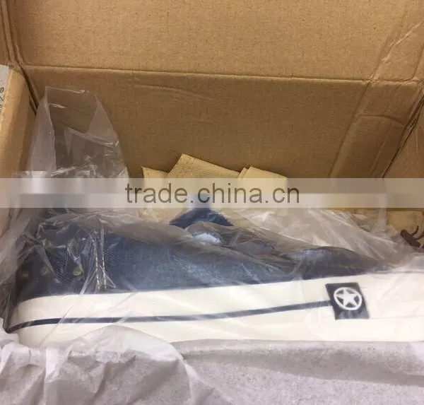 G A Large Number of Wholesale Men and Women Sneakers Shoes photo-5