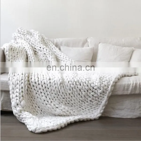 Hot Selling Custom Handmade Knit Yarn Super Chunky Throw 100% Acrylic Wool Blanket photo-4